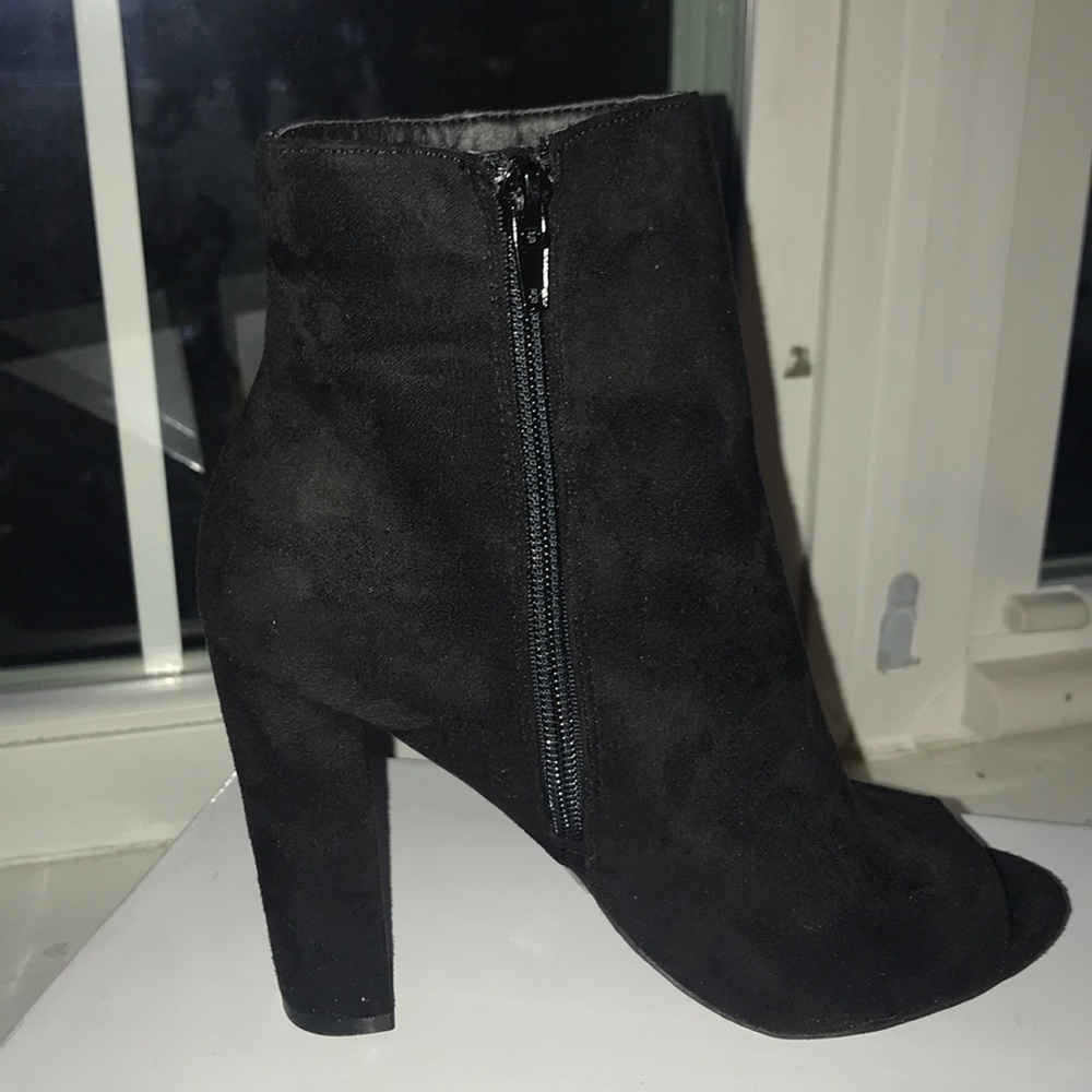 New open toe suede Booties - Picture 4 of 7